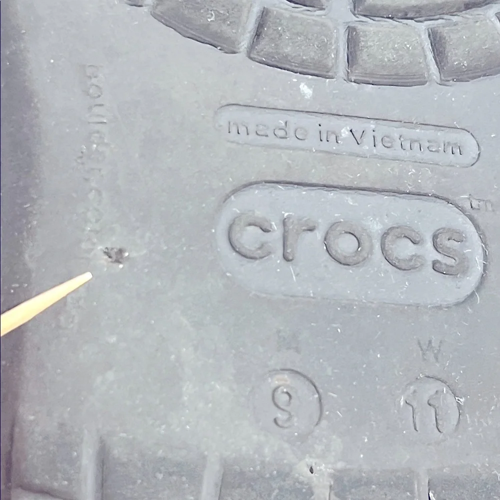 N/A crocband crocs